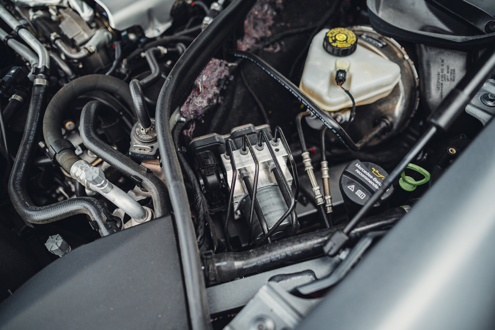 Image of 2018 Mercedes-Benz AMG GT C mechanics