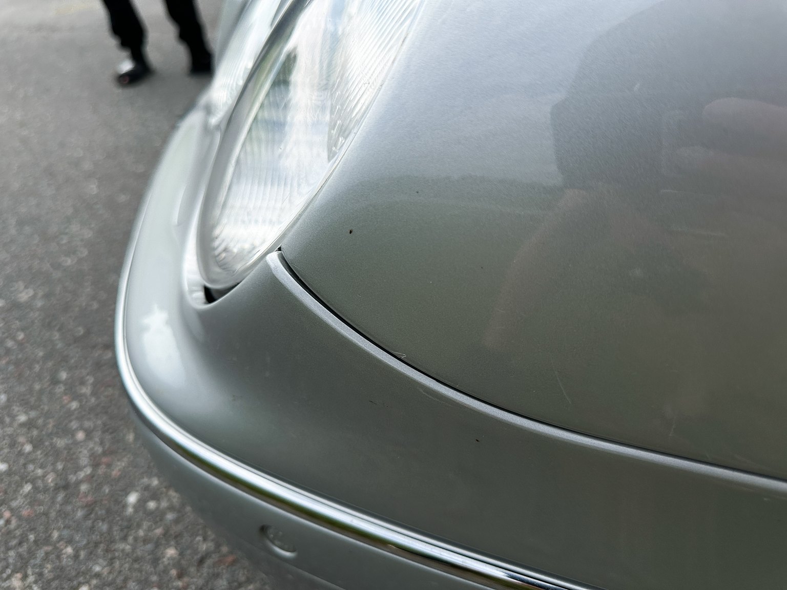 Exterior image of 2000 Mercedes-Benz CL 500