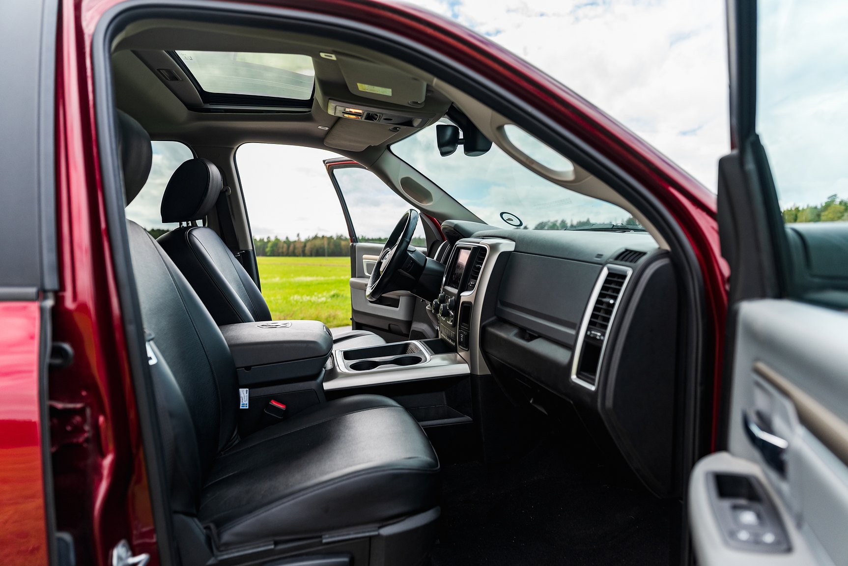 Interior image of 2019 Dodge Ram 1500 Classic Crew Cab 5.7 V8 HEMI 