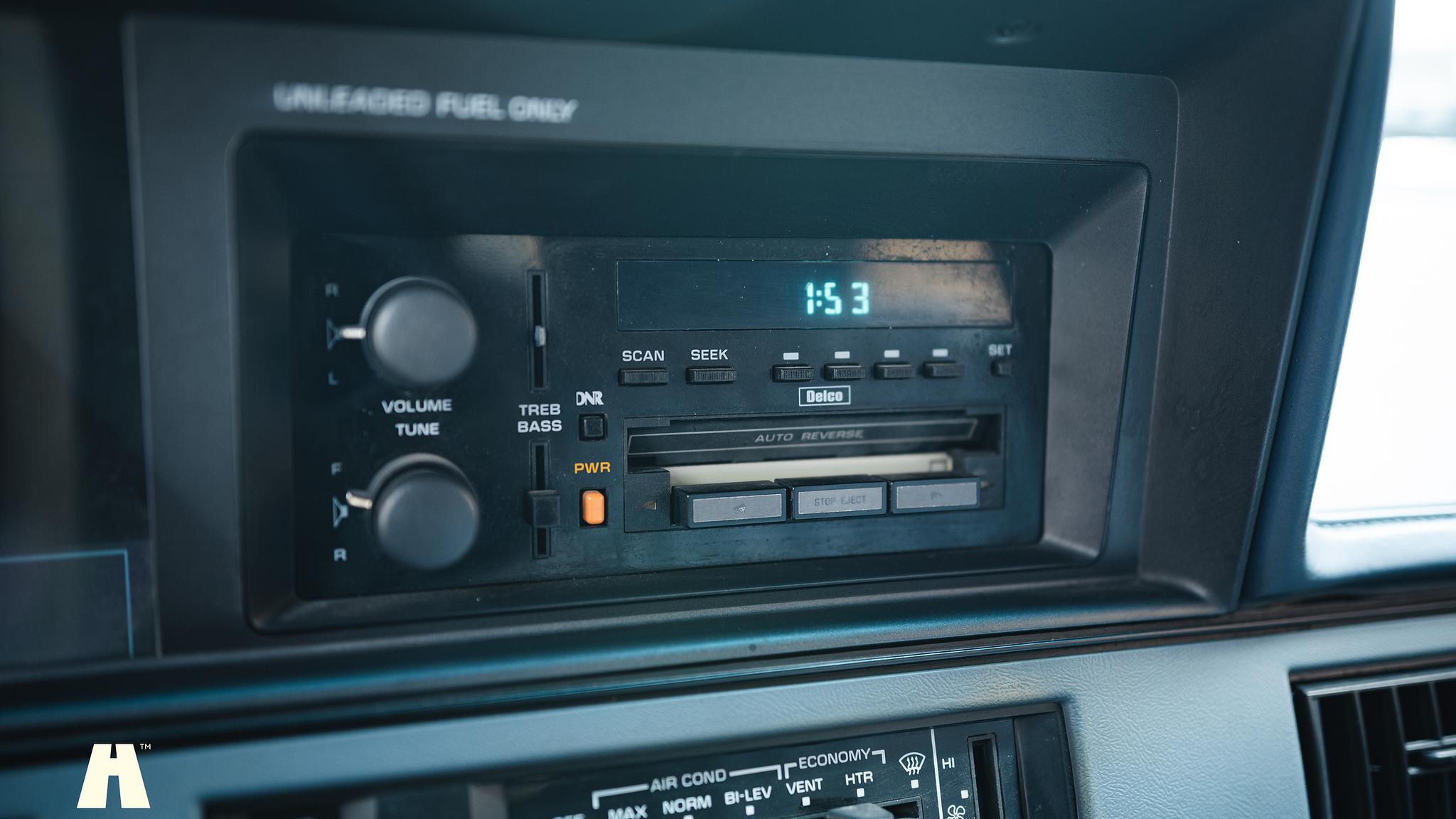 Innenraumfoto von 1994 Oldsmobile Cutlass Ciera Sedan 3.1 (80)