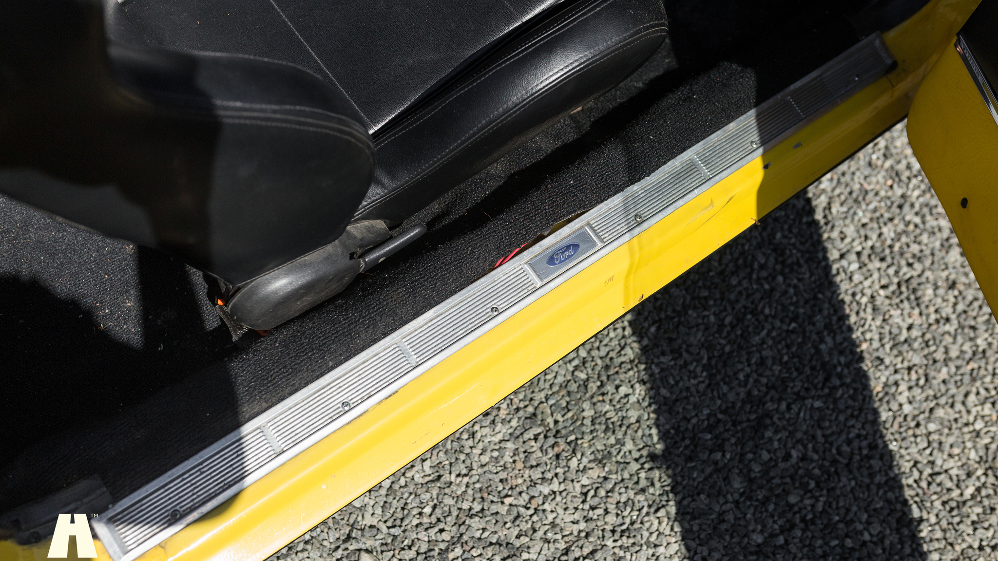 Interior image of 1971 Ford Mustang 429 Cabriolet (11)