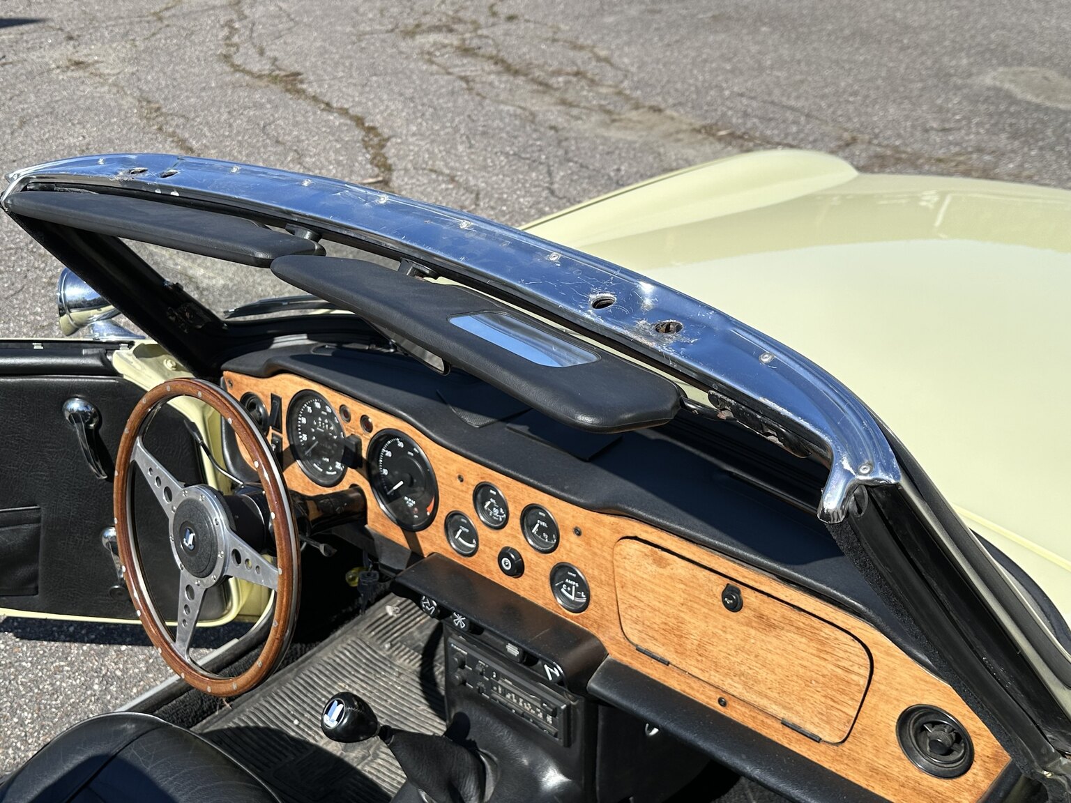 Innenraumfoto von 1971 Triumph TR6