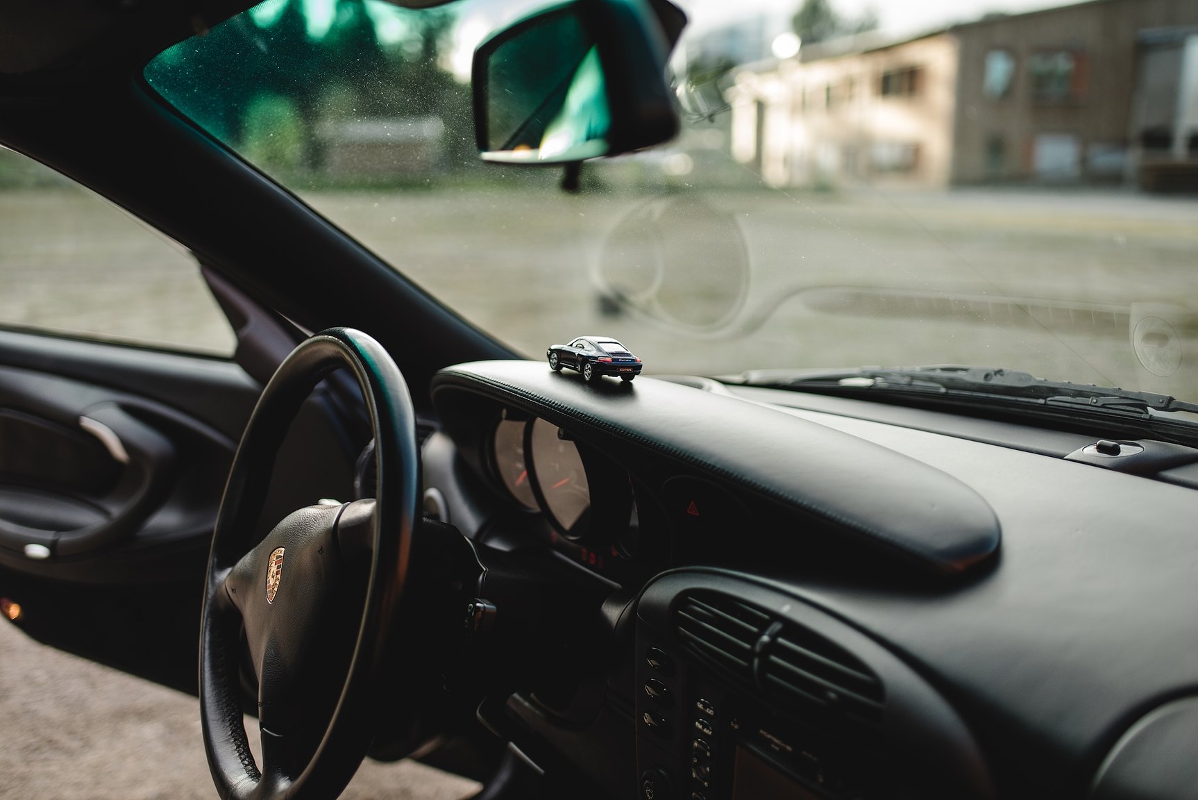 Interior image of 1998 Porsche 996 Carrera 