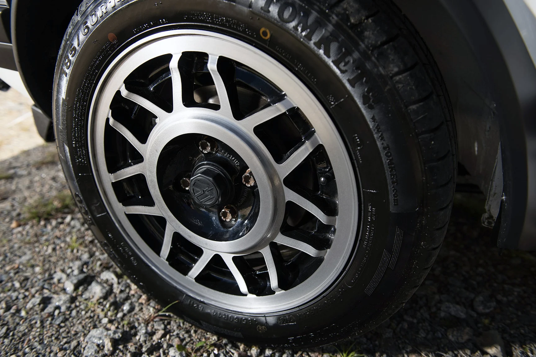 Aussenfoto 1984 Volkswagen Golf GTI "Special" (55)