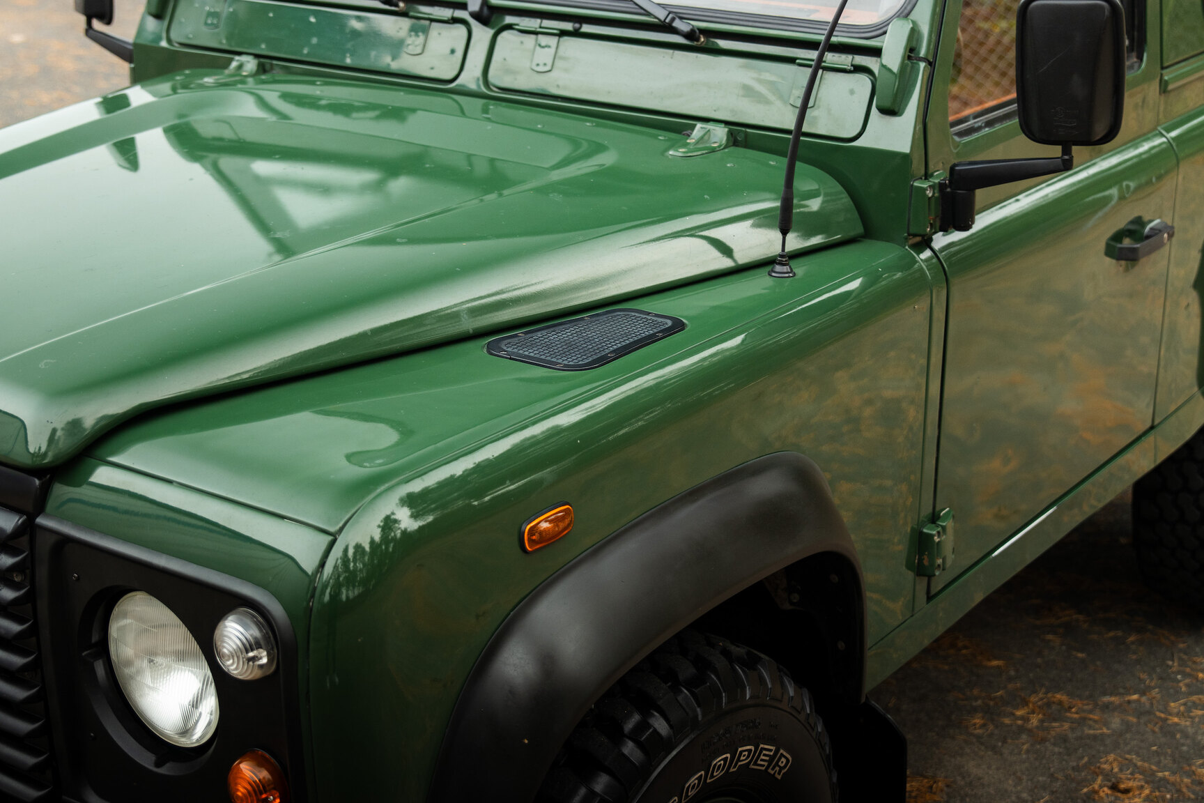 Aussenfoto 1996 Land Rover Defender 90 300TDi (37)