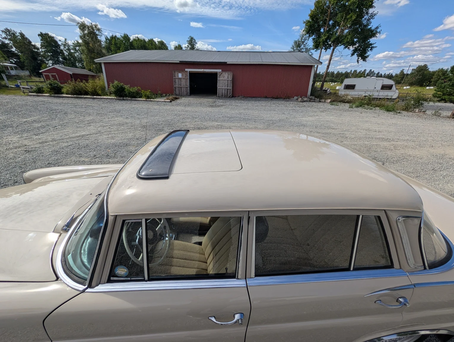 Exteriörbild på 1964 Mercedes-Benz 220 Sb (22)