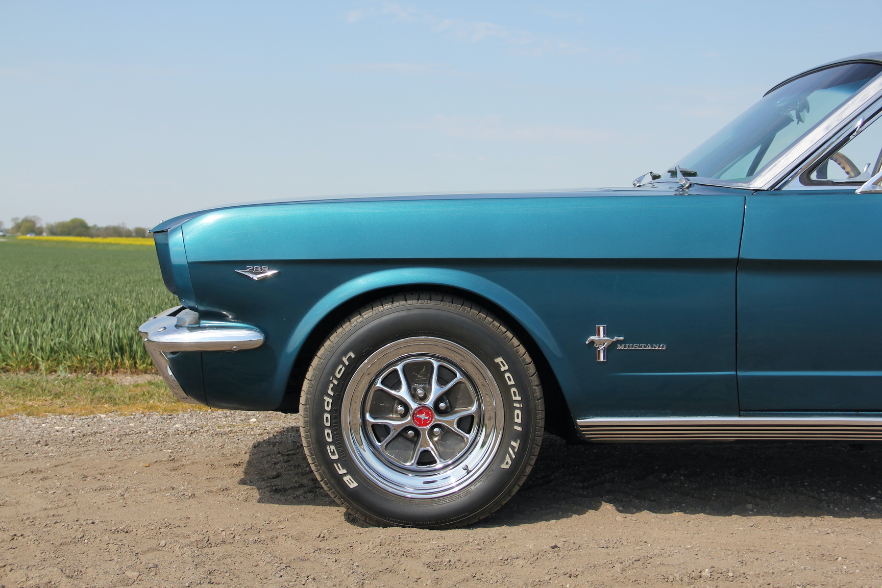 Exteriörbild på 1966 Ford Mustang 289 Cabriolet (22)