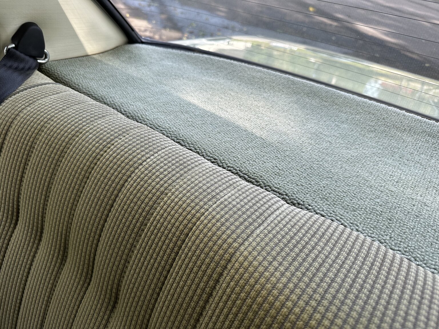 Interior image of 1980 BMW 320i E21