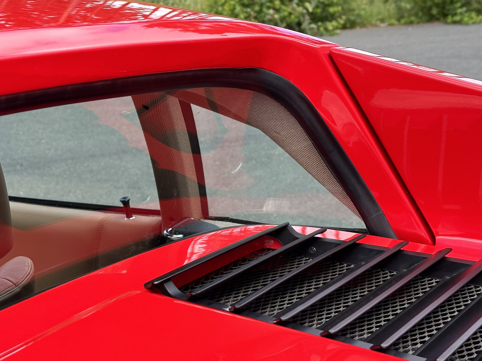 Exteriörbild på 1988 Ferrari 328 GTB