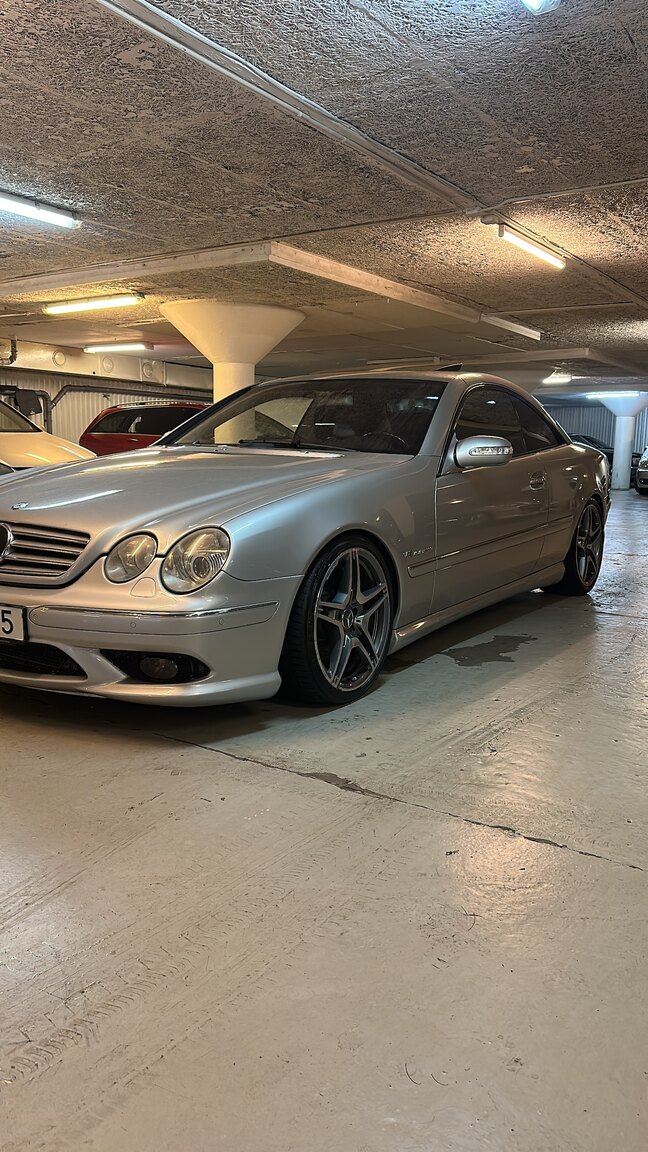 Exterior image of 2004 Mercedes-Benz CL 55 AMG