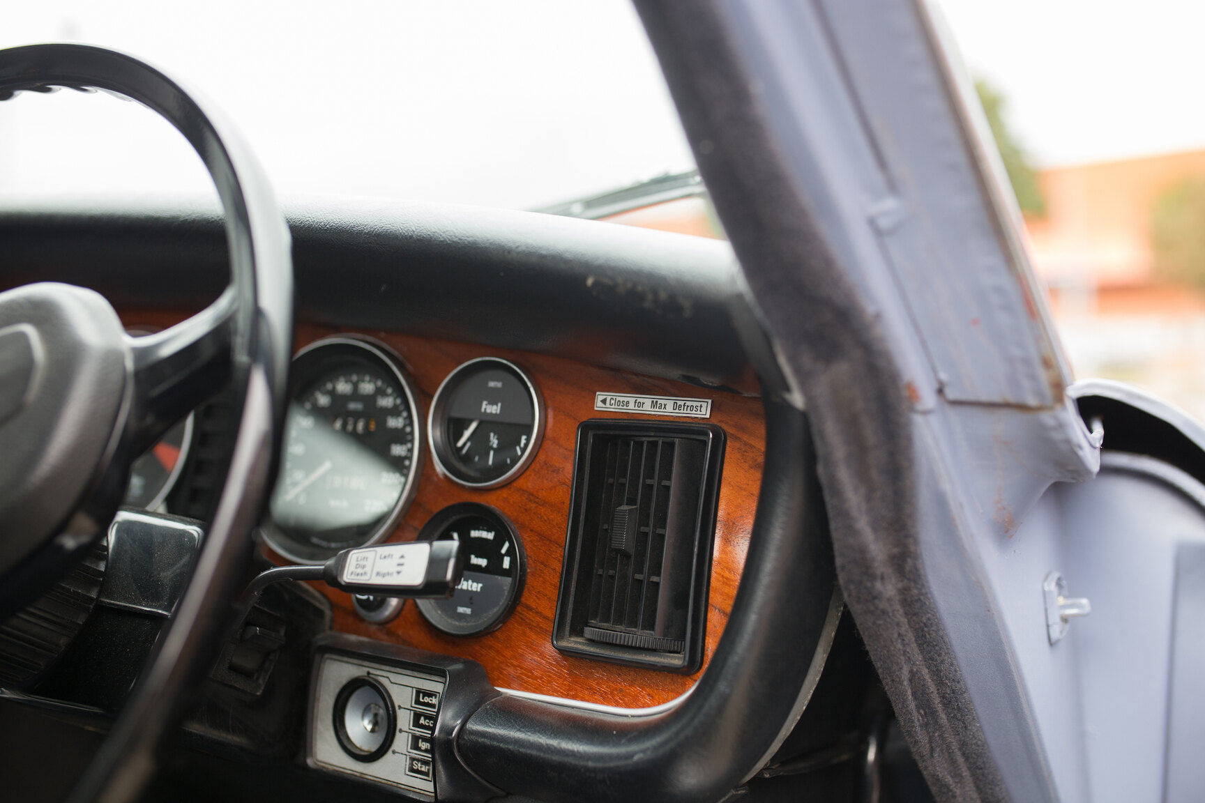 Innenraumfoto von 1975 JAGUAR XJ6  (23)