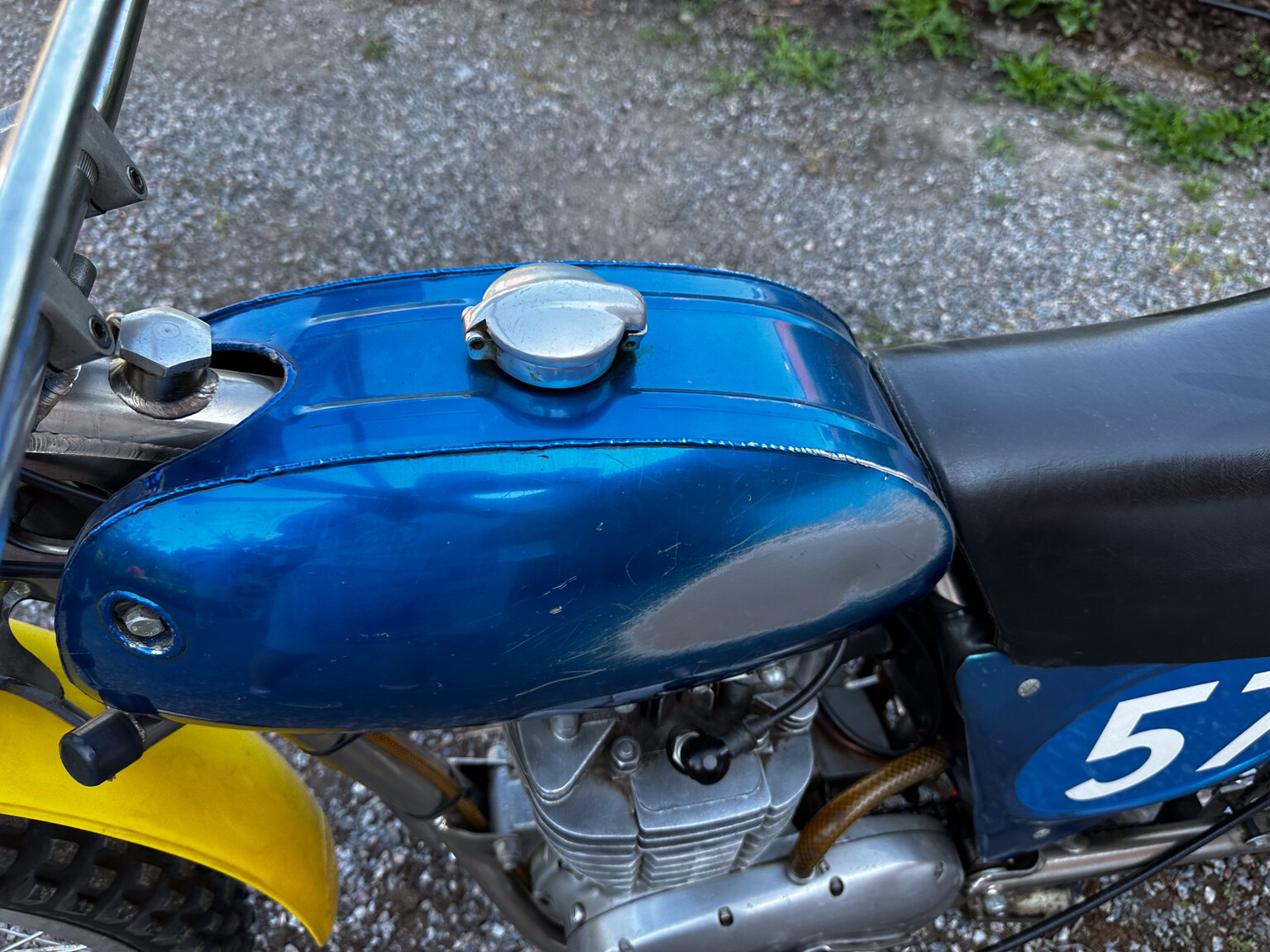 Exteriörbild på 1975 BSA Cheney 500