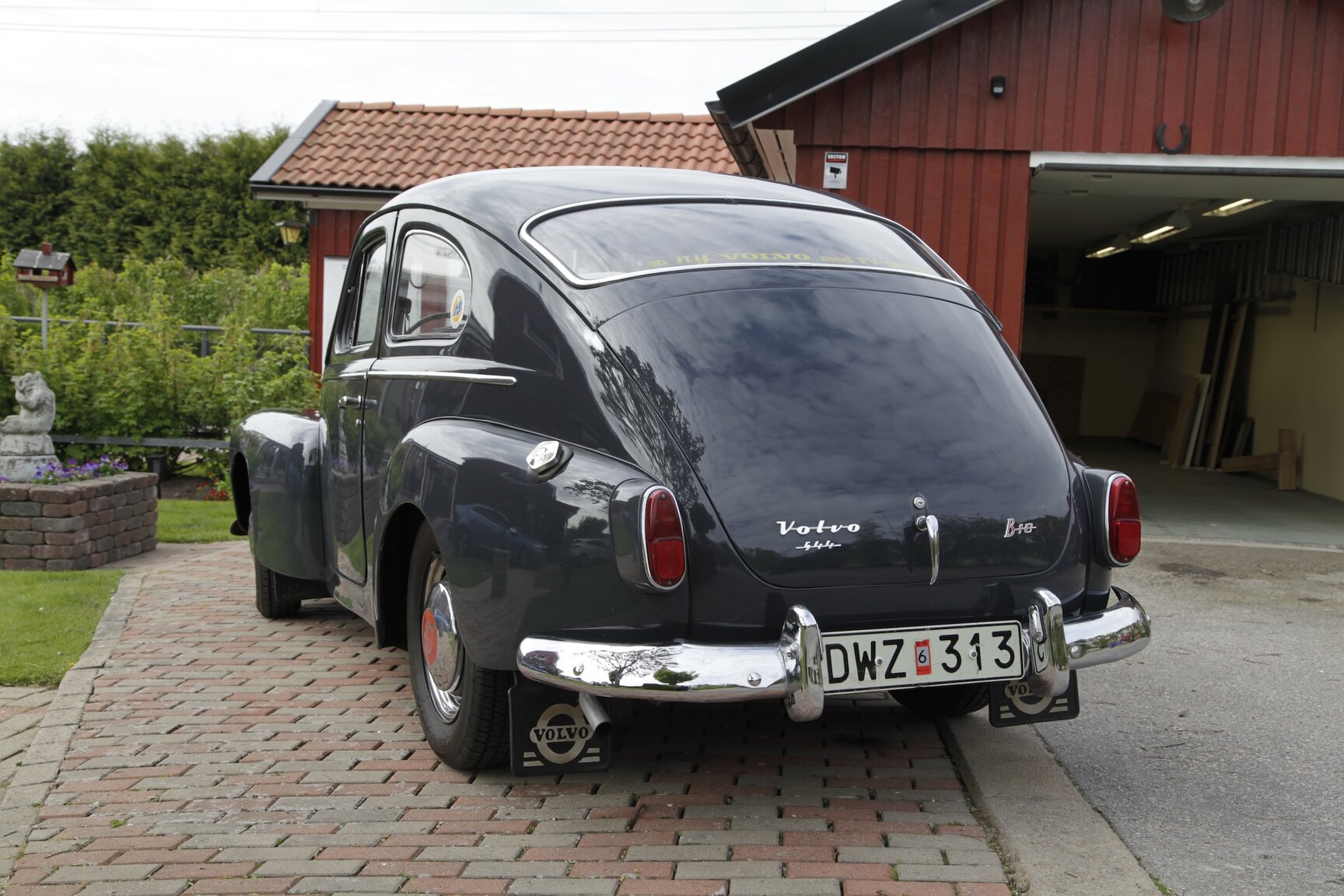 Exterior image of 1964 Volvo PV544E 1.8