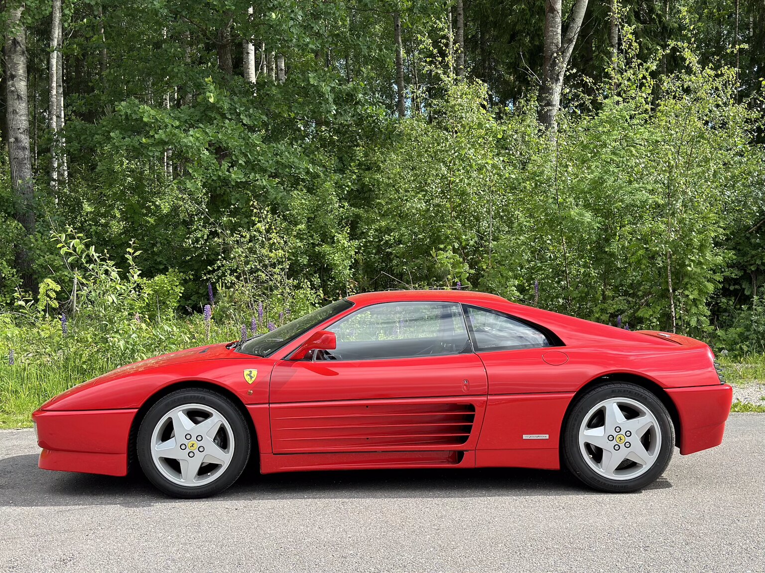 Exterior image of 1990 Ferrari 348 (3)