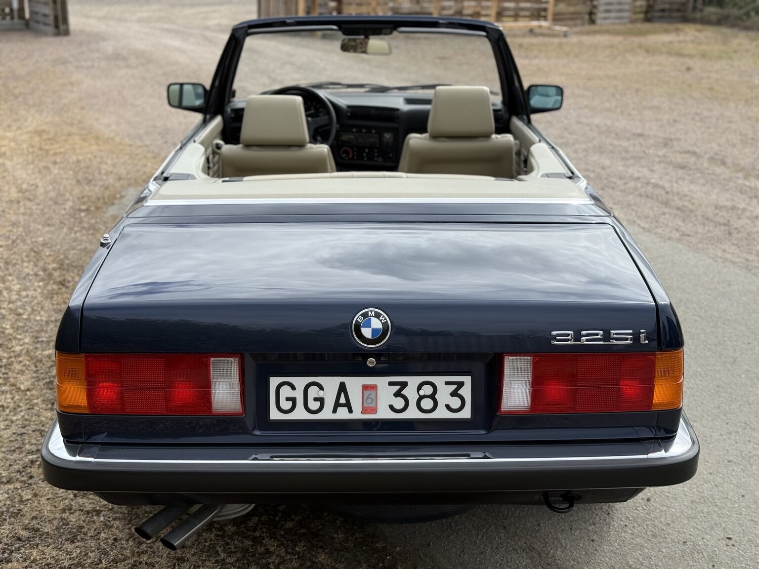 Exterior image of 1987 BMW 325i Convertible
