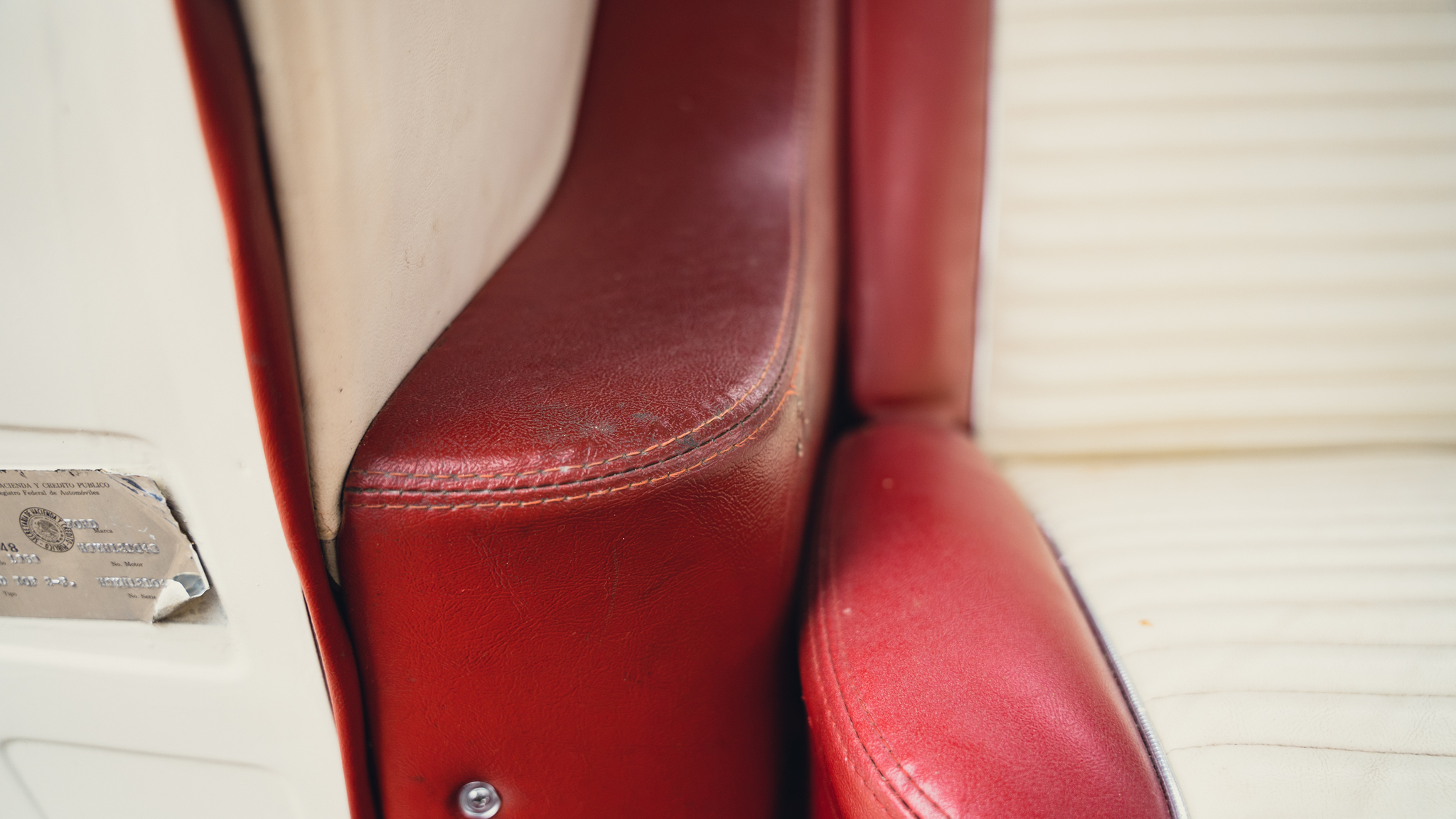 Interior image of 1959 Ford Thunderbird hardtop (75)