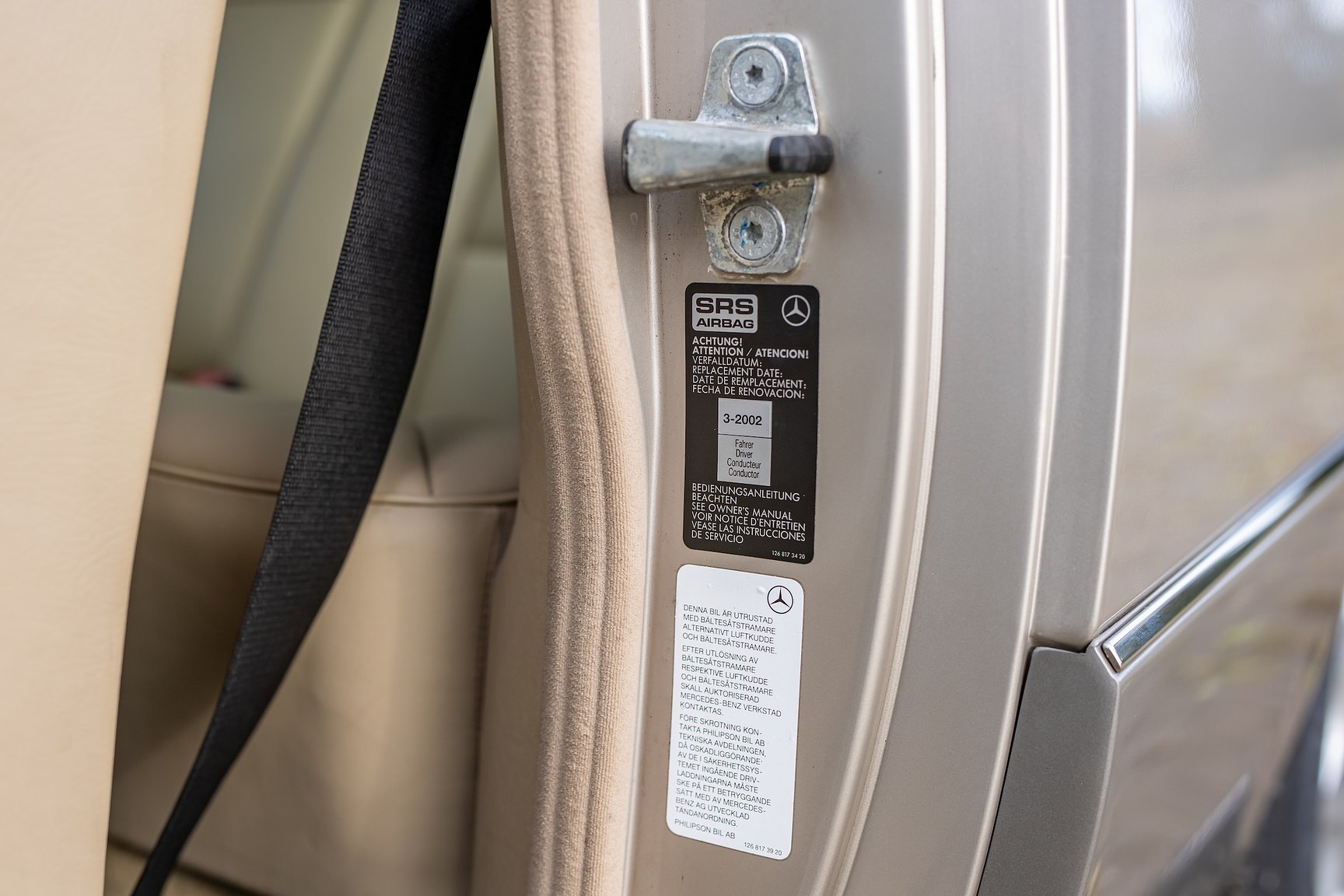 Interiörbild 1992 Mercedes-Benz 300 CE-24