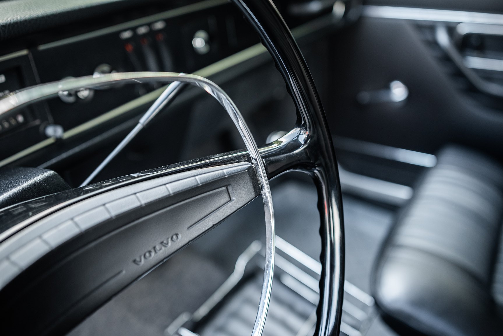 Interior image of 1967 Volvo 144 1.8 