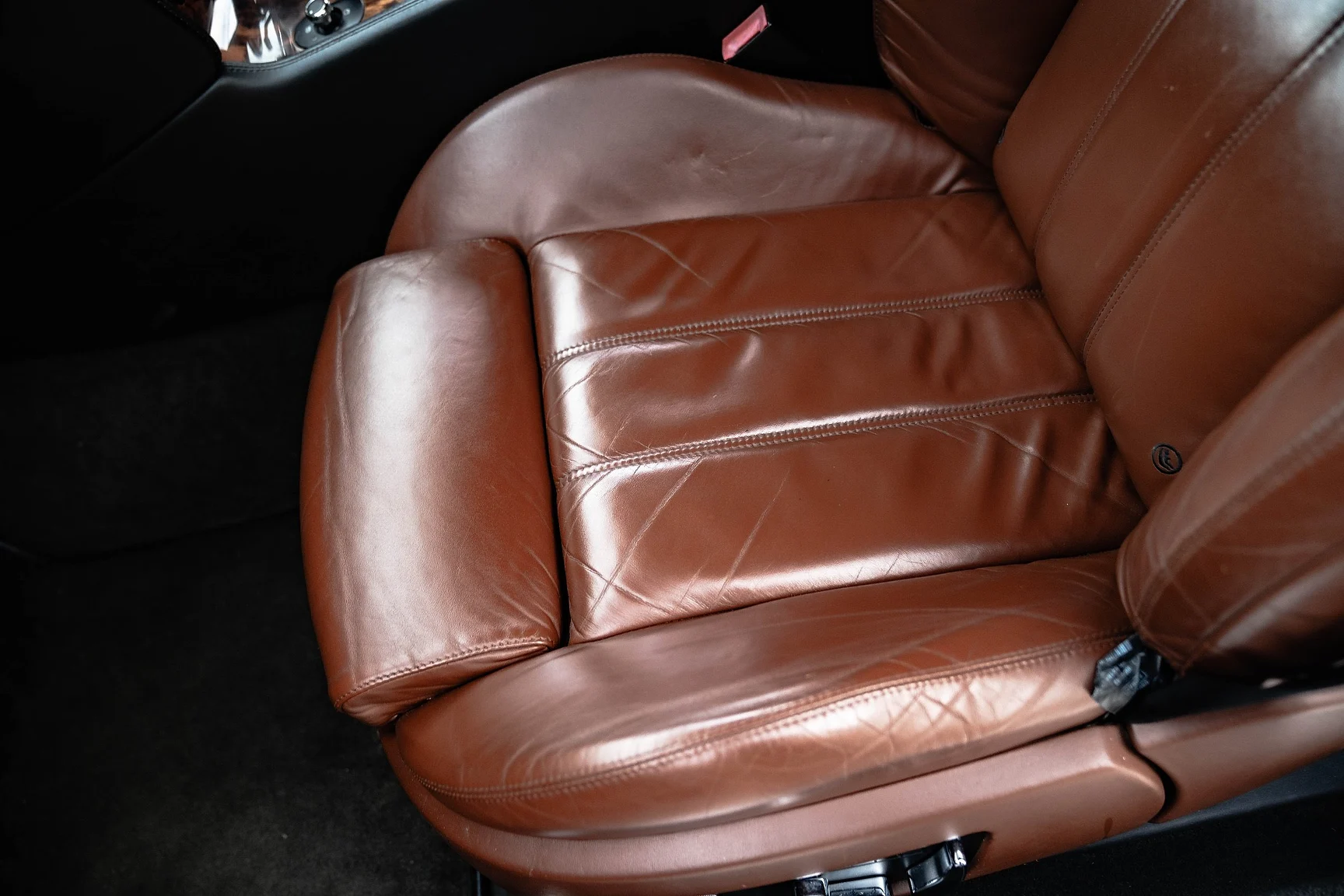 Innenraumfoto von 2007 Bentley Continental GTC (37)