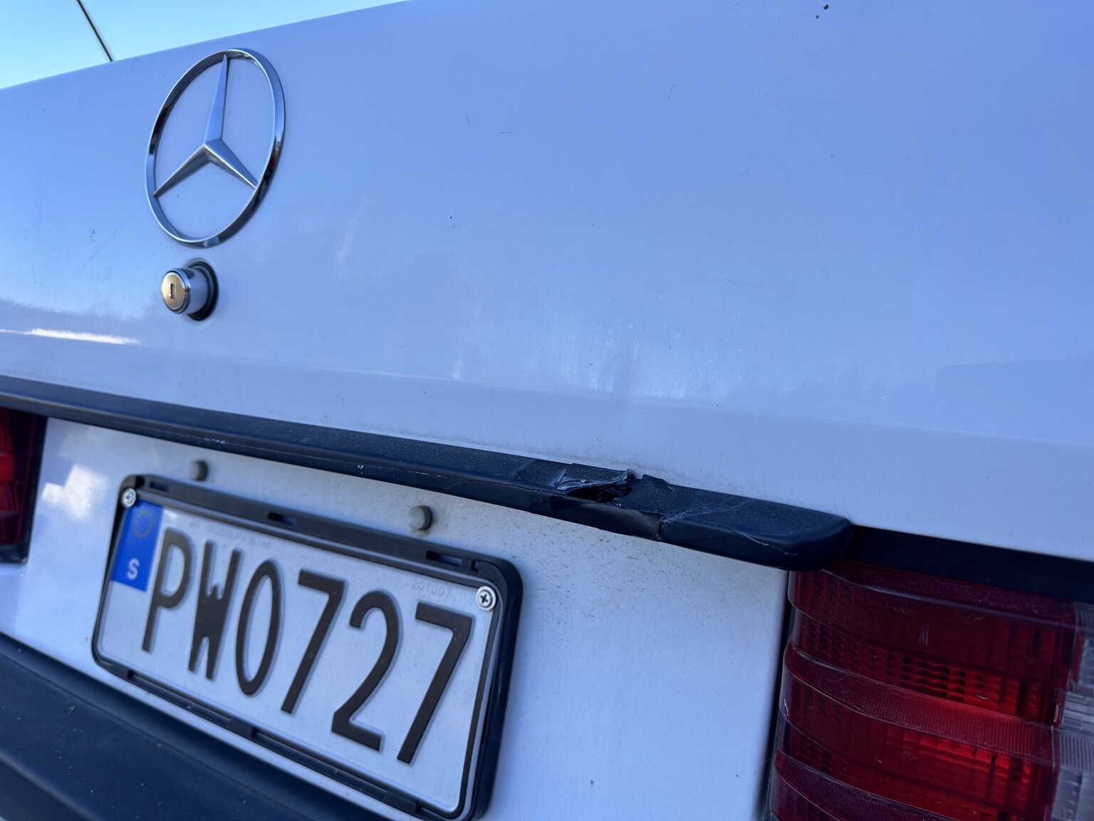 Aussenfoto 1988 Mercedes-Benz 190 E 2.3 (60)