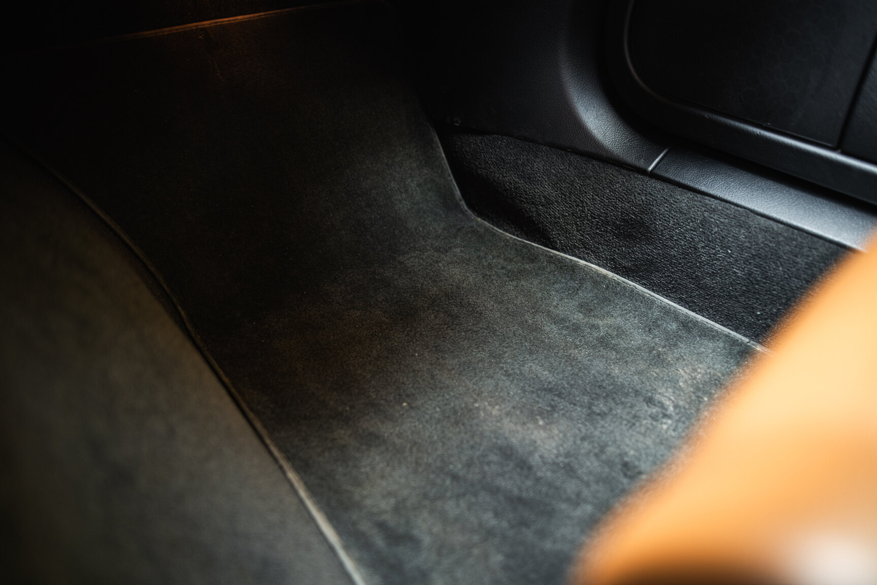 Interior image of 2009 Audi S8 5.2 V10 FSI Quattro