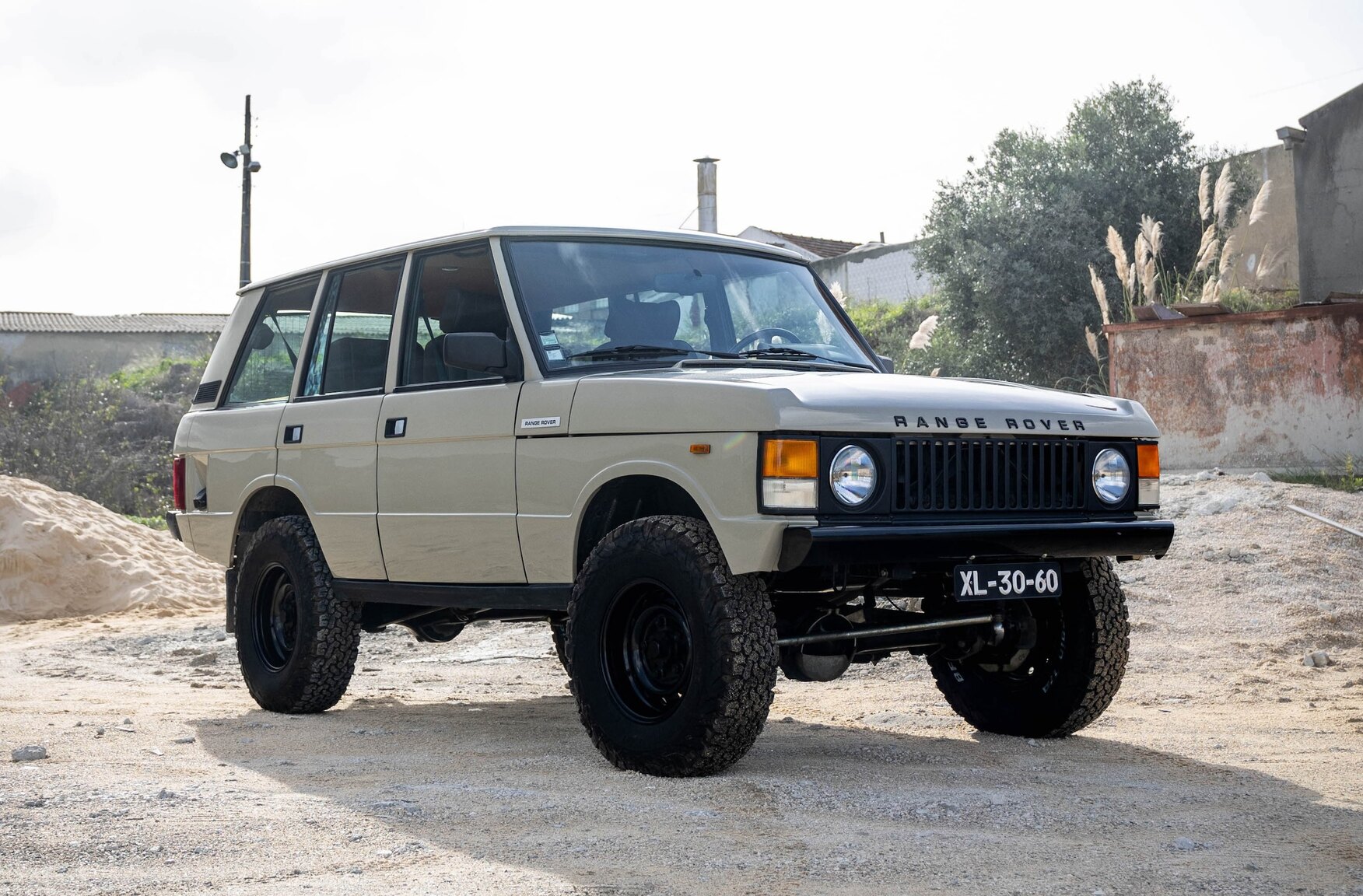 Aussenfoto 1991 Range Rover Restomod