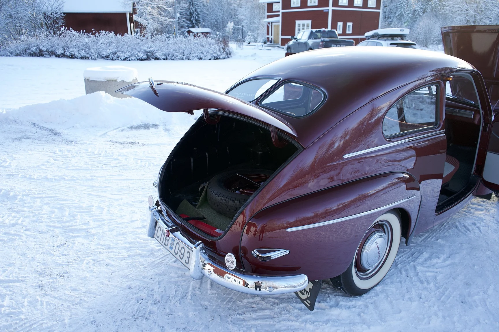 Interior image of 1953 Volvo PV444 DS (54)