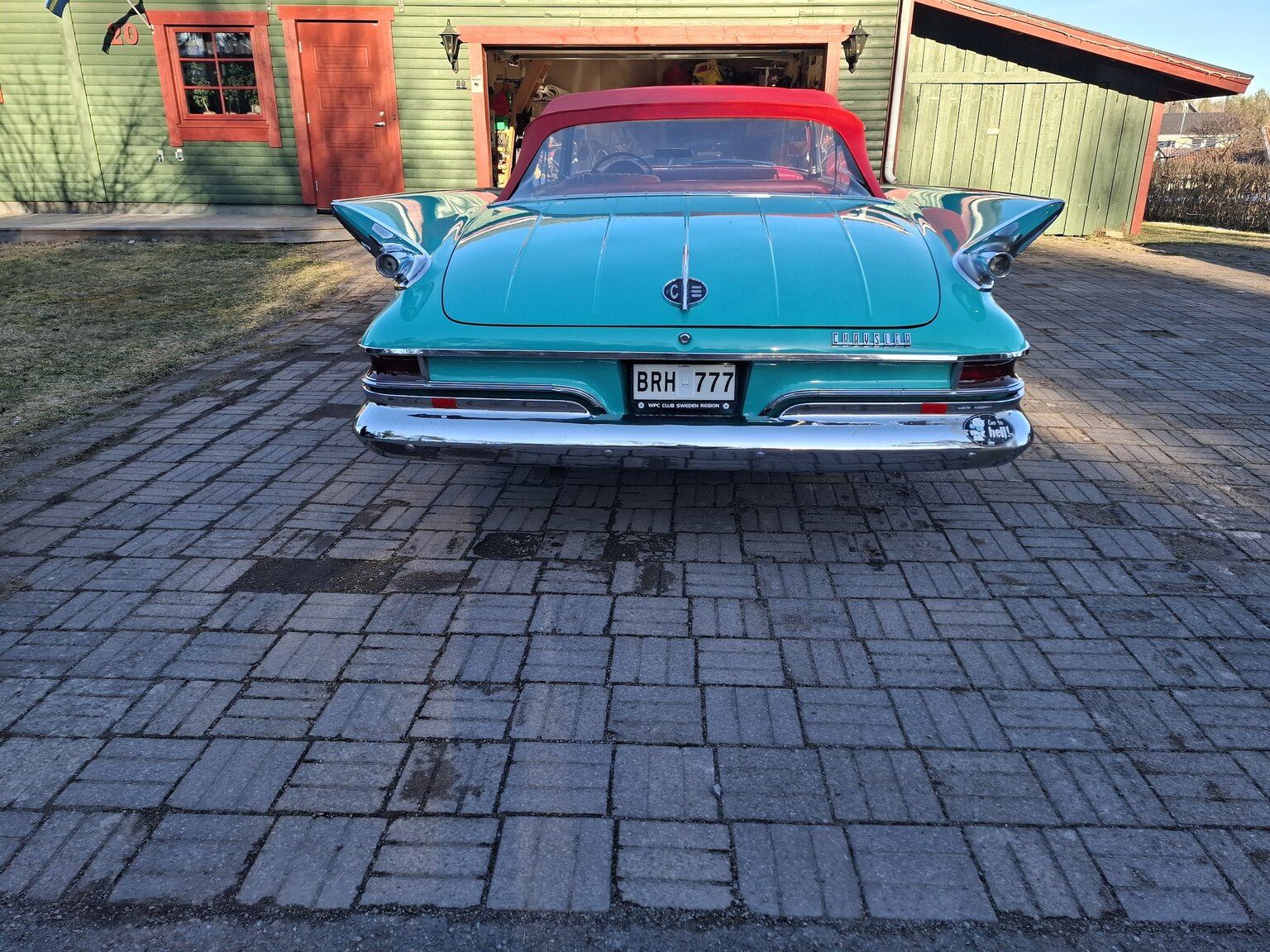 Exterior image of 1961 Chrysler Newport Cabriolet