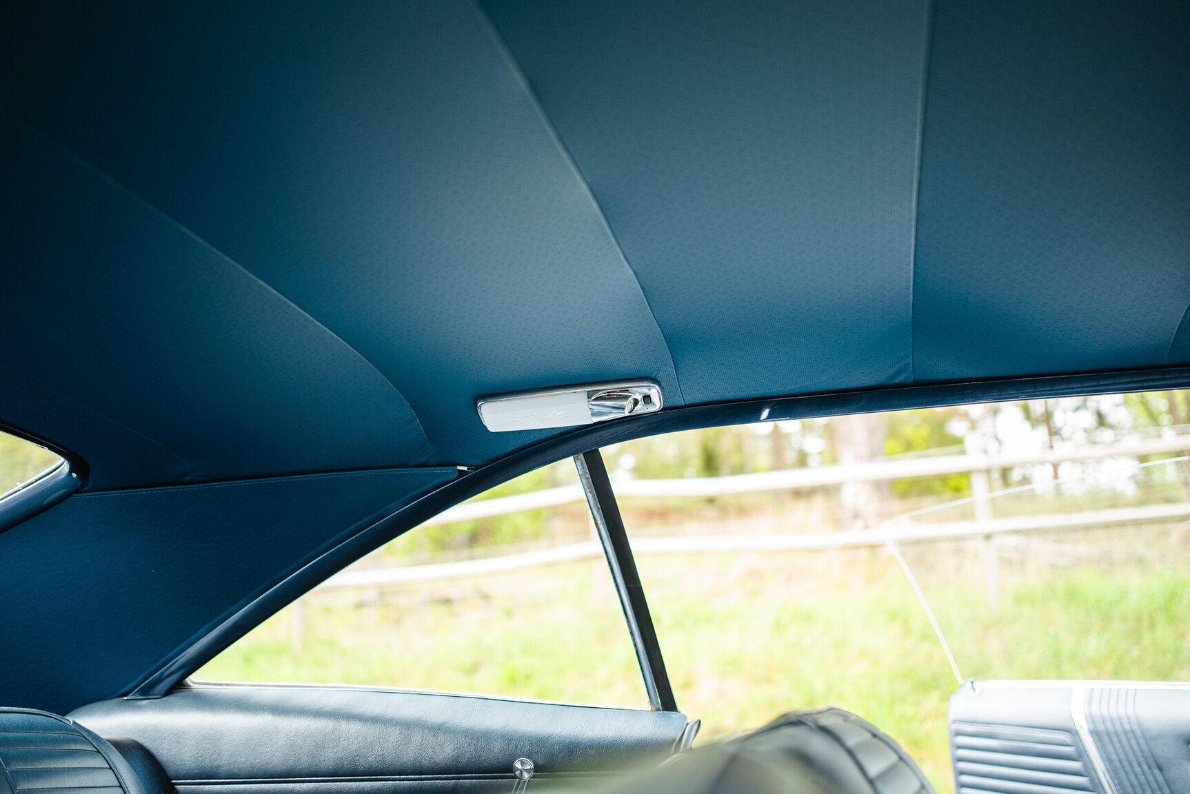 Interior image of 1965 Pontiac Catalina 421 Tripower-Pack 2+2