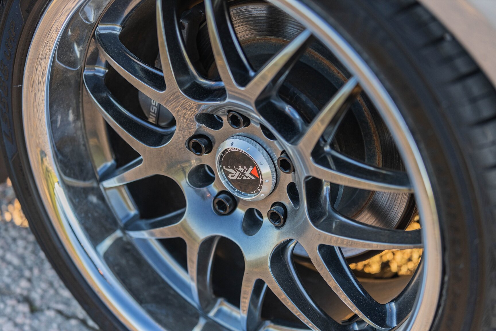 Exterior image of 2000 Nissan Skyline R34 GT 2.5