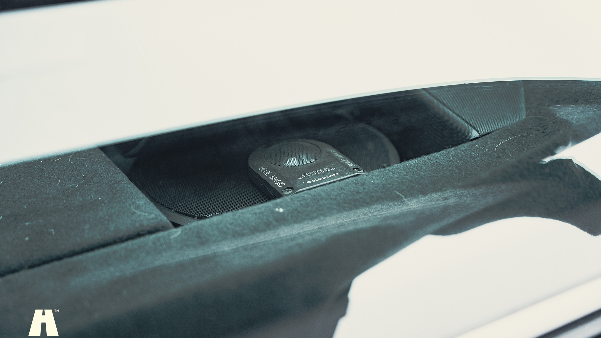 Interior image of 1990 Mercedes 300 CE-24