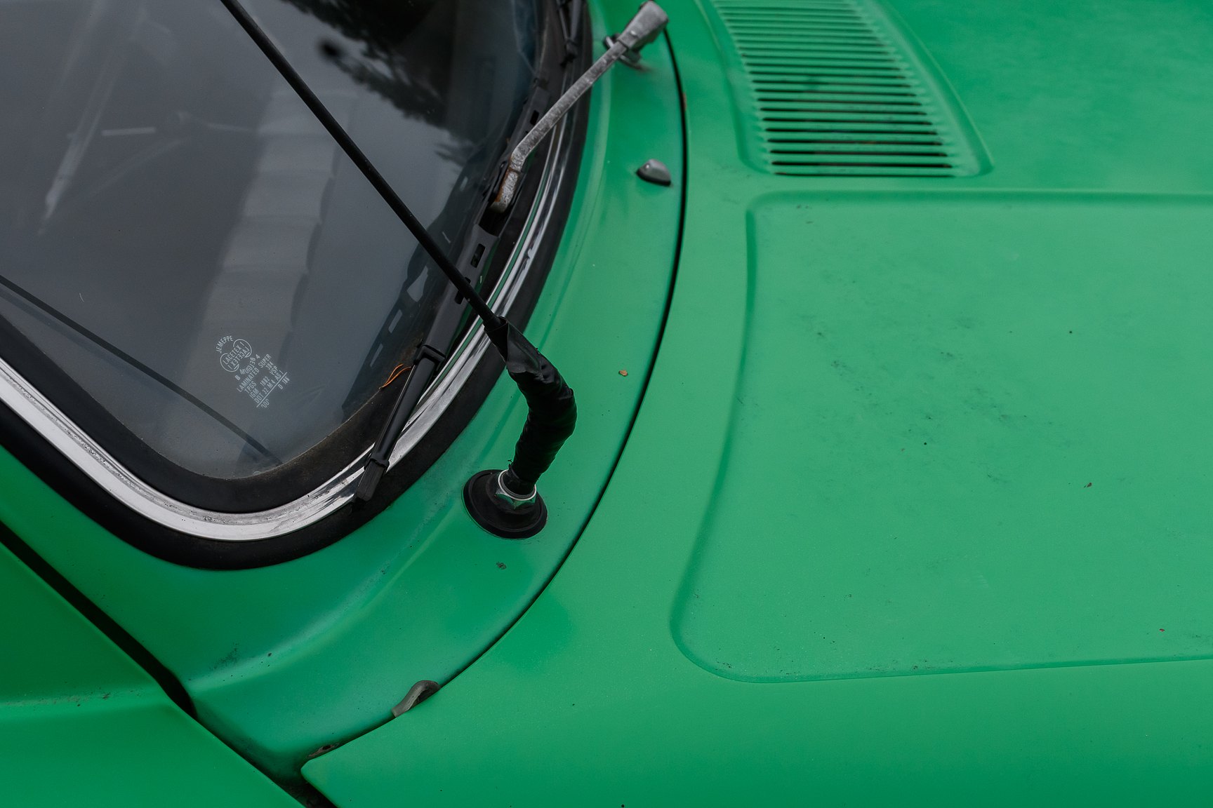 Exterior image of 1974 DAF 6633 - NO RESERVE