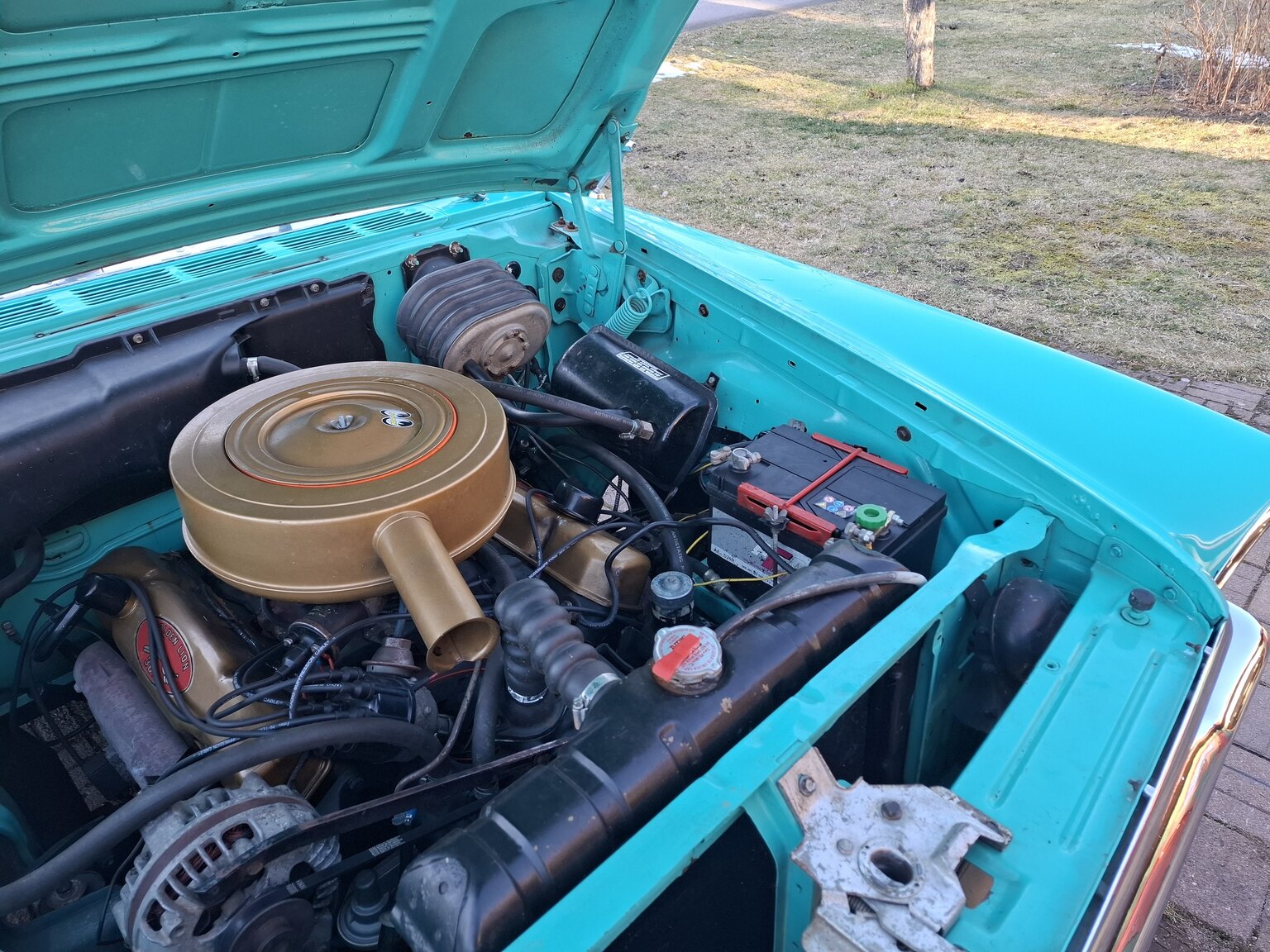 Image of 1961 Chrysler Newport Cabriolet mechanics