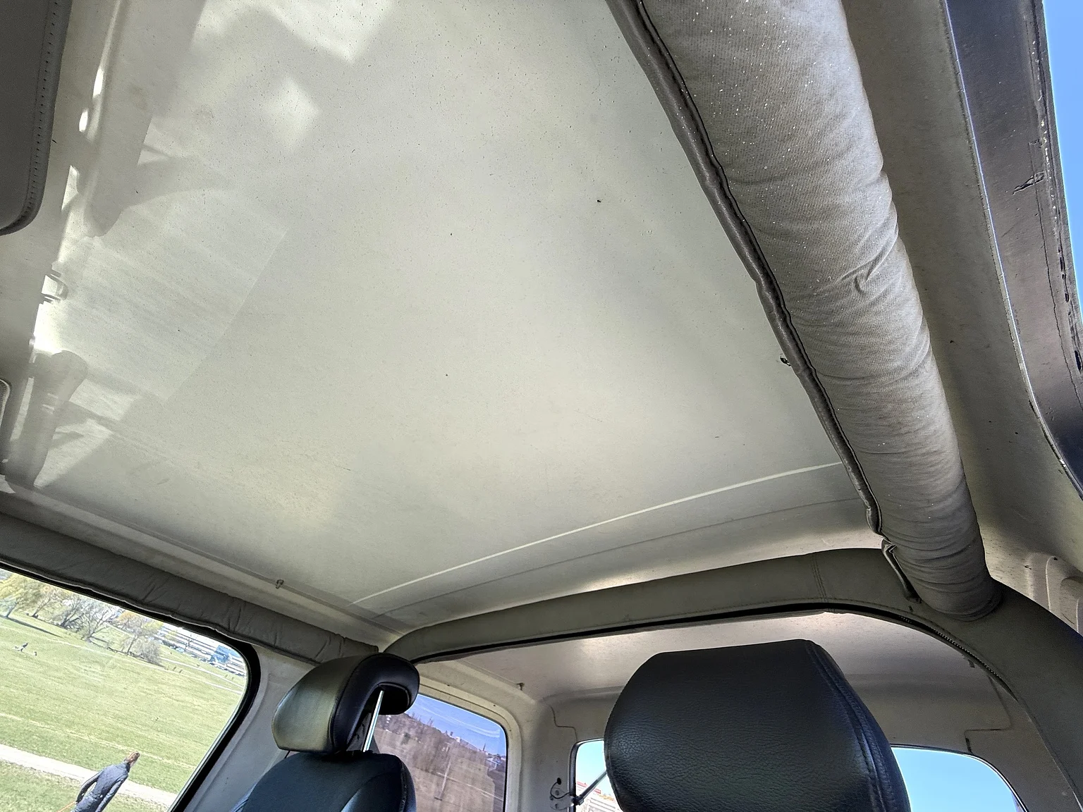 Exterior image of 1990 Jeep Wrangler Islander (96)