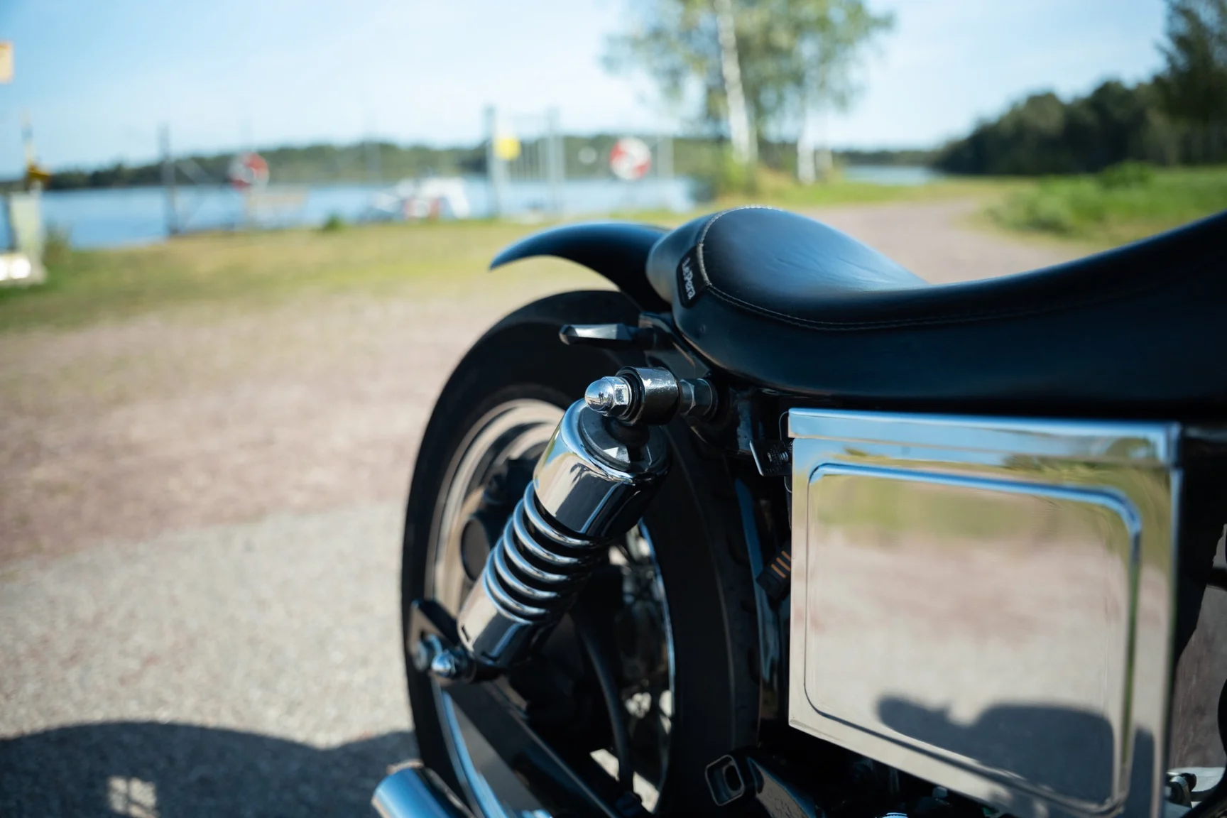 Exterior image of 1999 Harley-Davidson Super Glide (33)