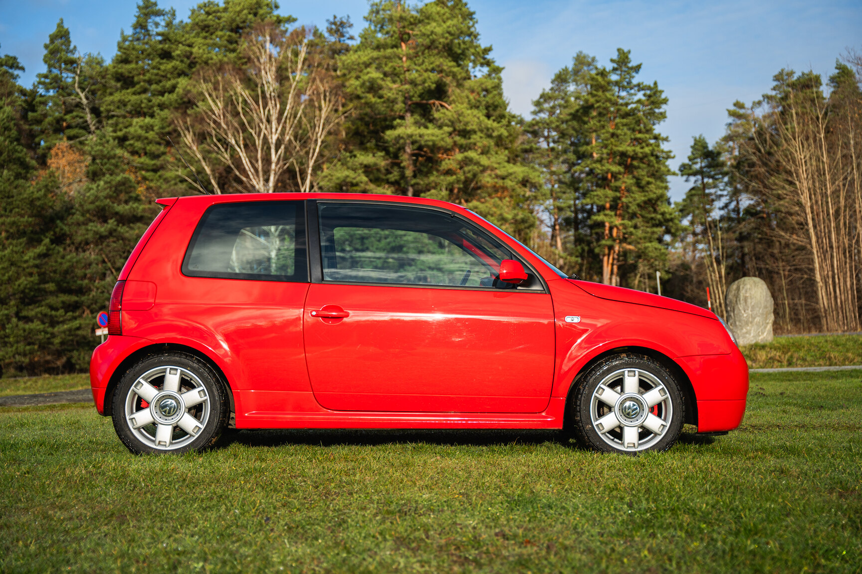 Exterior image of 2001 VW Lupo GTI