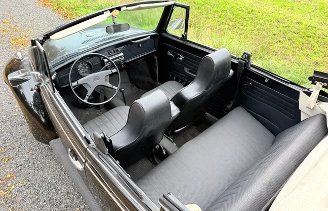 1972 Volkswagen 1302 S Cabriolet – Interiör