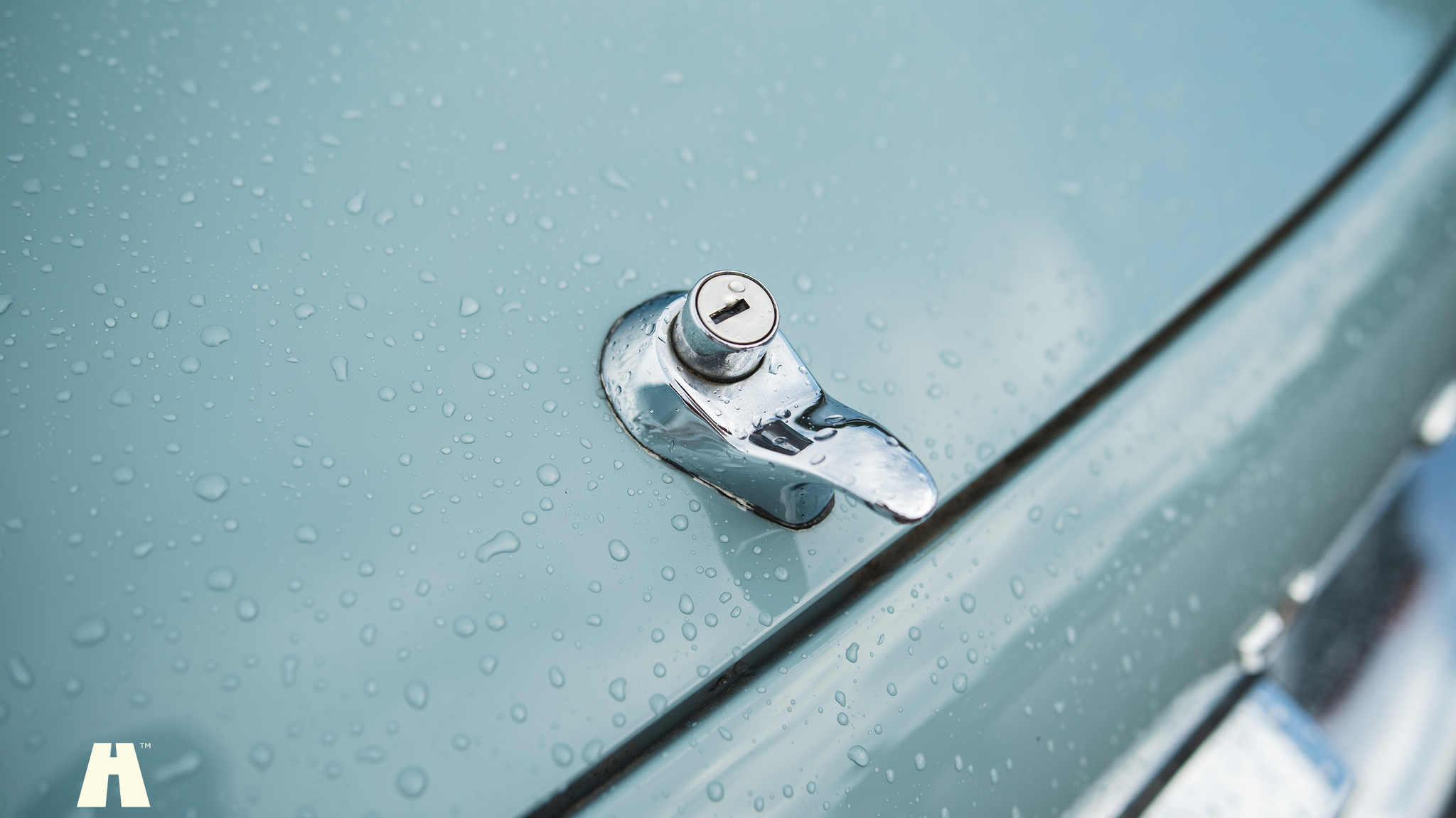 Exterior image of 1966 Volvo P1800 S (41)