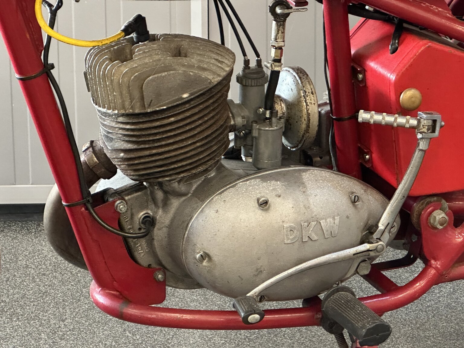 Image of 1953 NV36 mechanics
