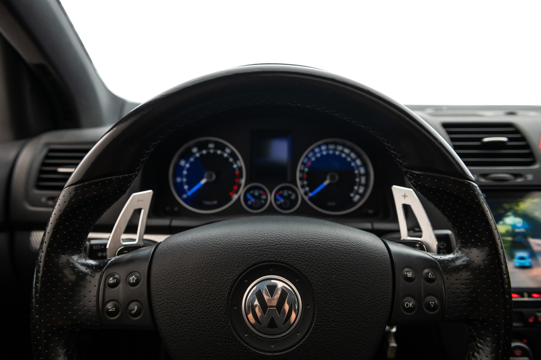 Innenraumfoto von 2006 Volkswagen Golf R32 (22)