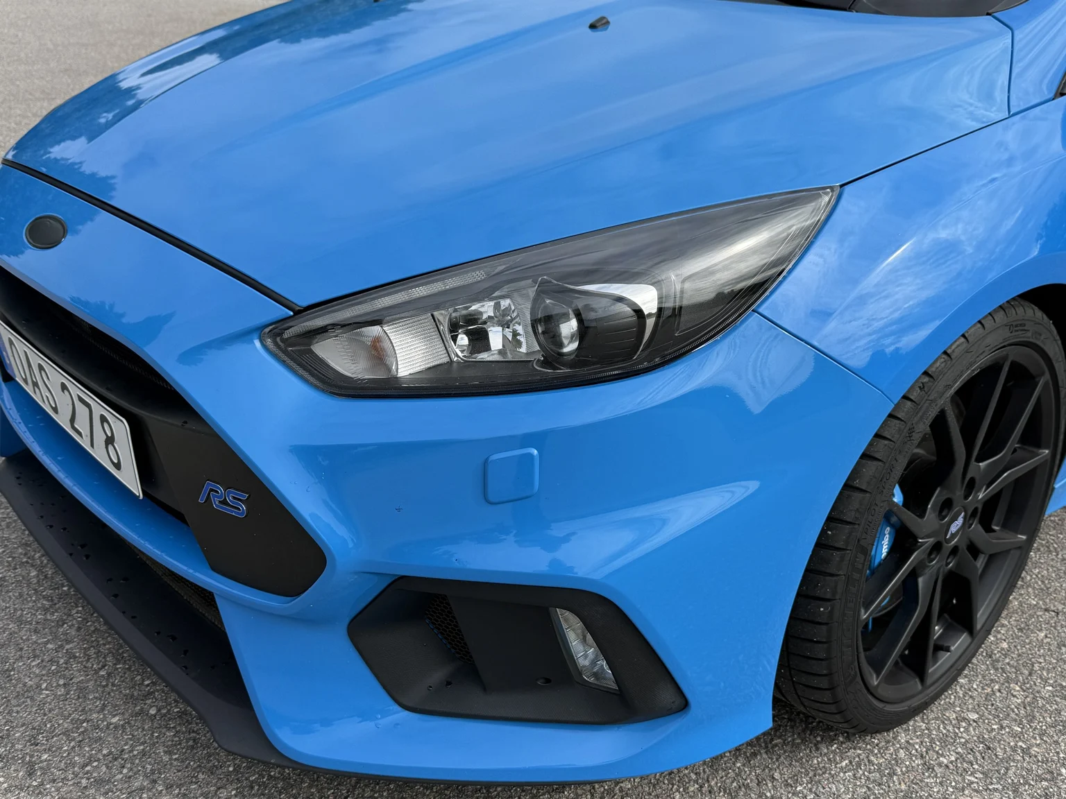 Exterior image of 2018 Ford Focus RS (26)