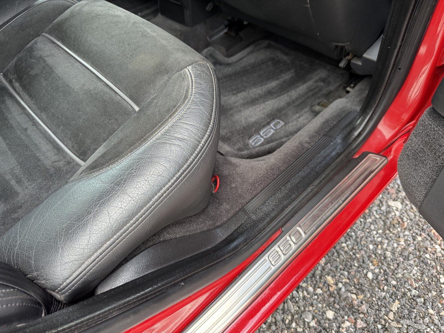Interior image of 1996 Volvo 850 R "T-Röd"