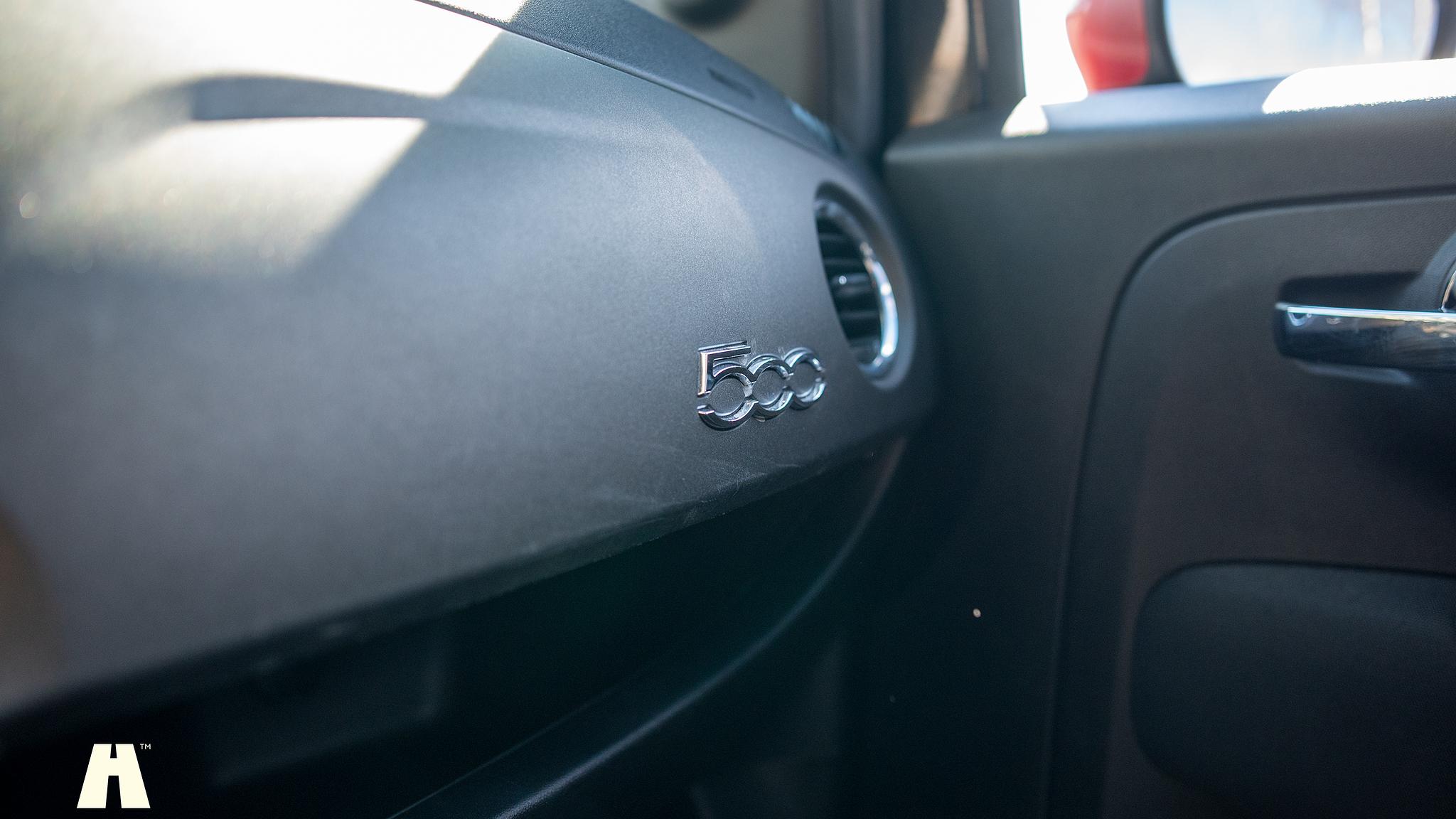 Interiörbild 2016 Abarth 595 Competizione (52)