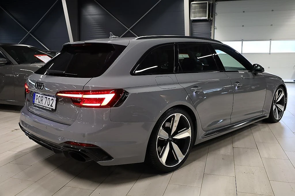 Bild von 2018 Audi RS4 (7)