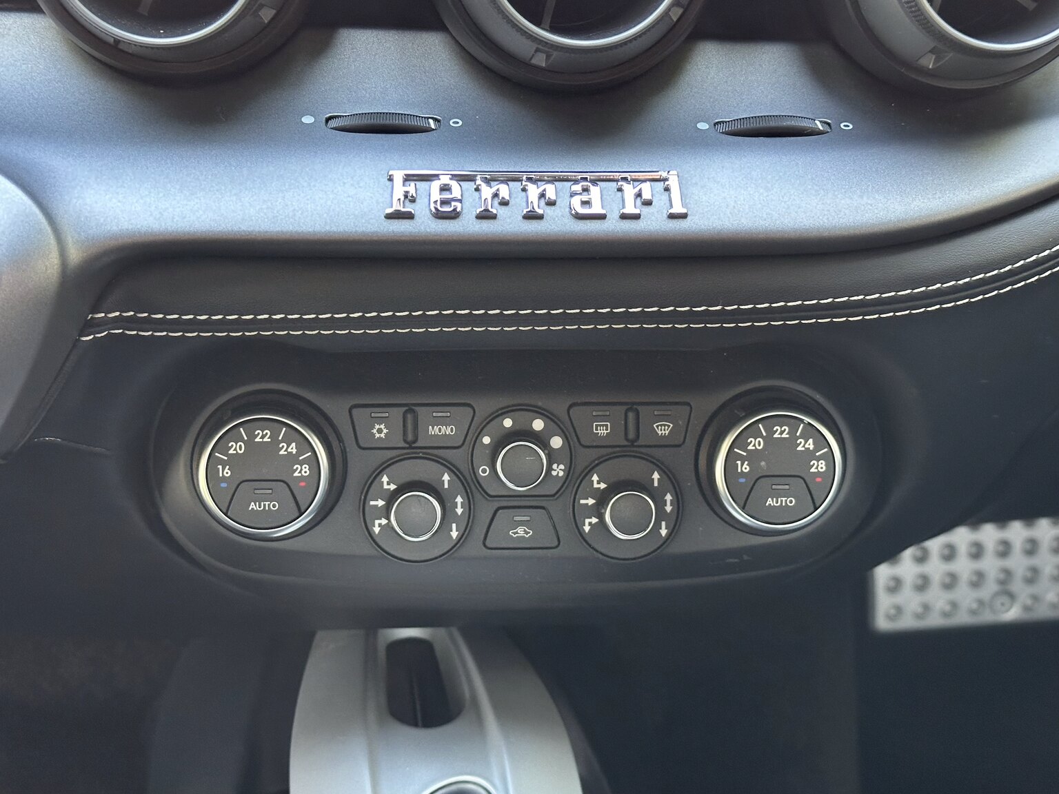 Interior image of 2013 Ferrari F12 Berlinetta