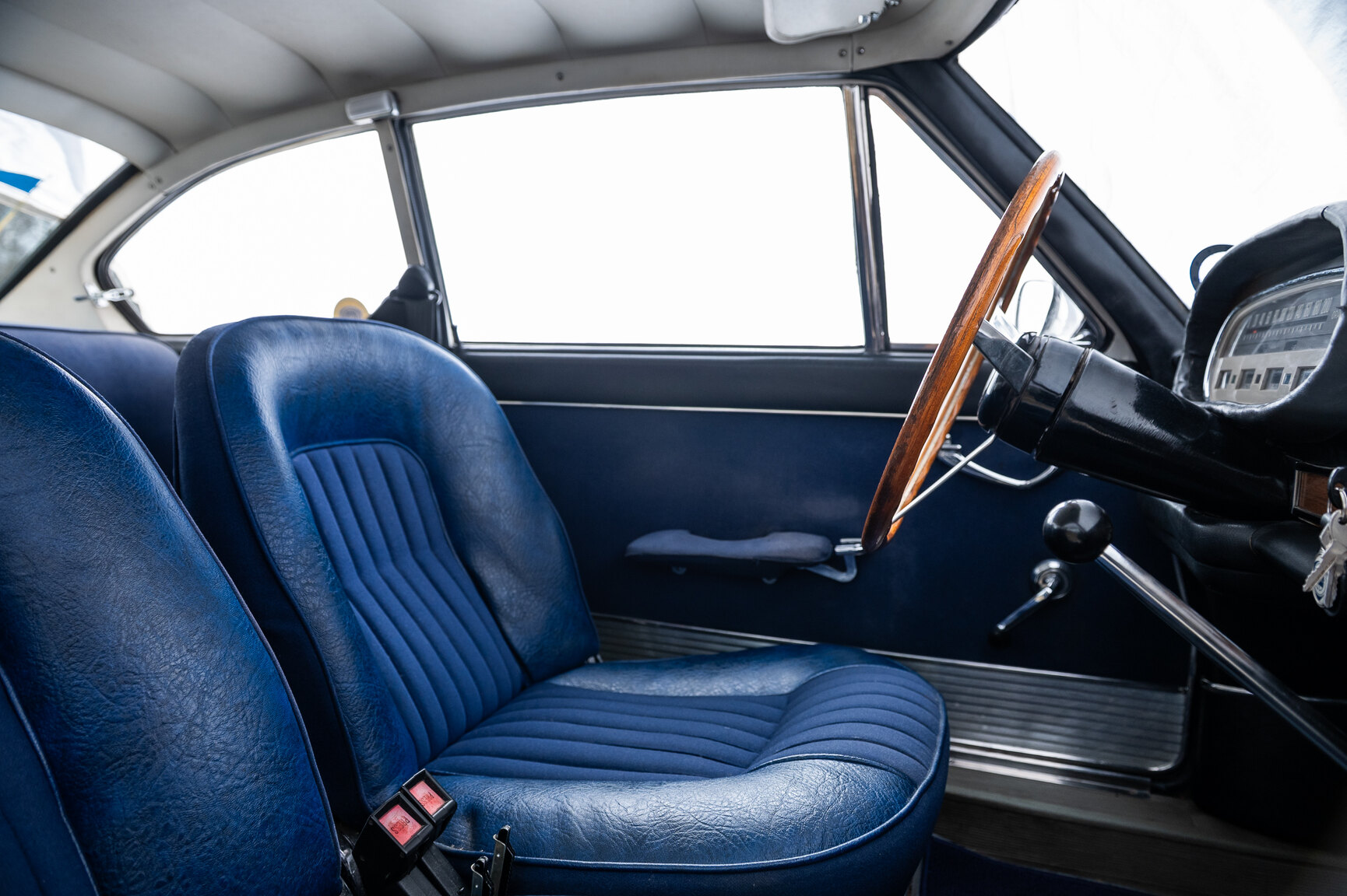 Interiörbild 1965 Lancia Flavia Coupé