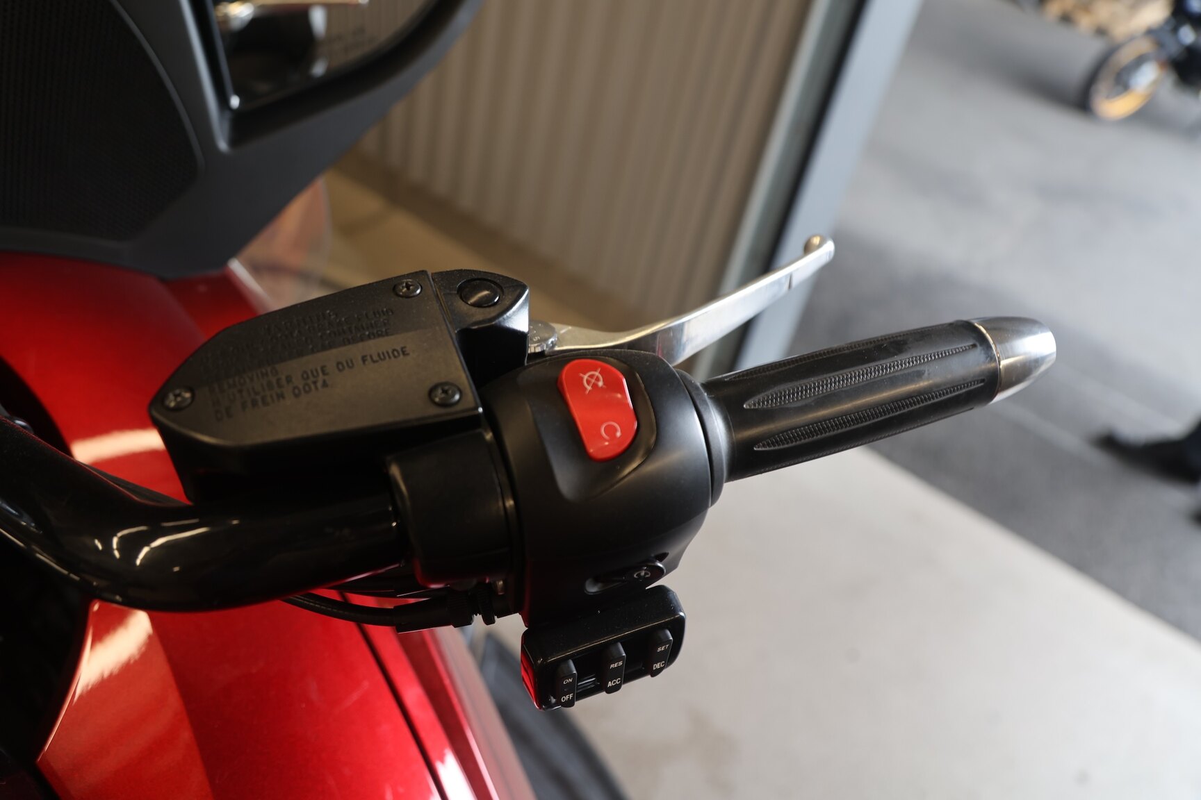 Exteriörbild på 2015 Victory Vision