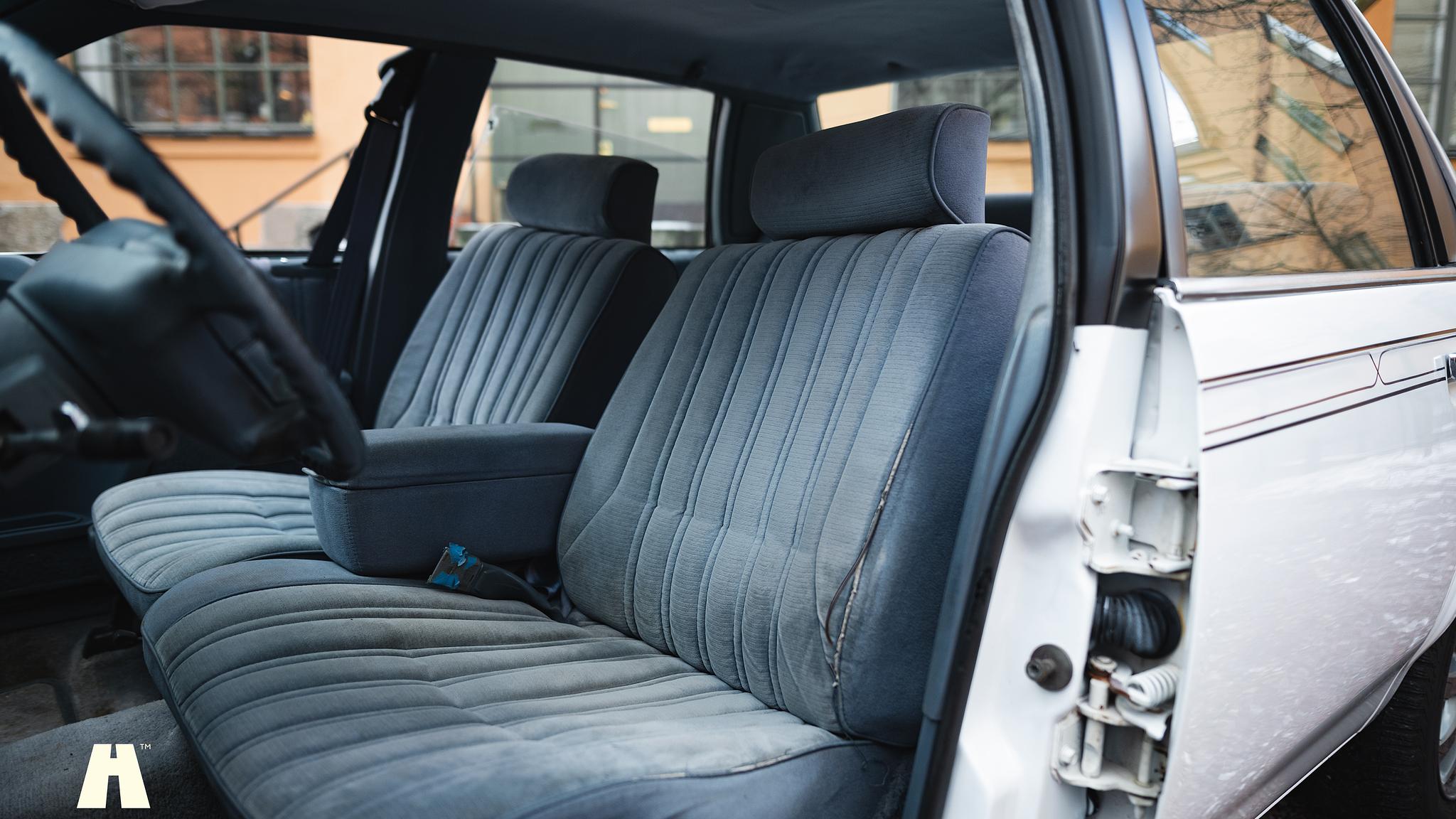 Innenraumfoto von 1994 Oldsmobile Cutlass Ciera Sedan 3.1 (21)