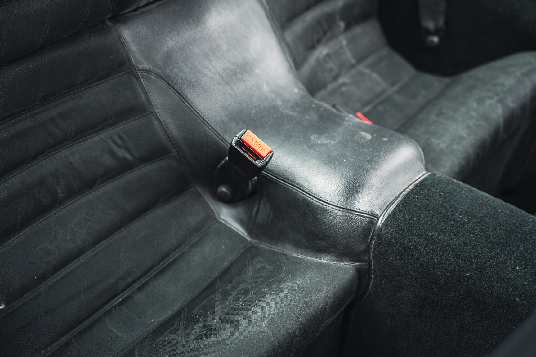 Interiörbild 1990 Porsche 944 Turbo