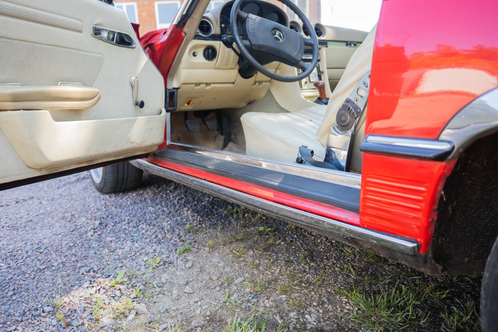 Interiörbild 1975 Mercedes-Benz 280 SL (5)